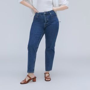 Everlane The Curvy 90’s Cheeky Straight Jean